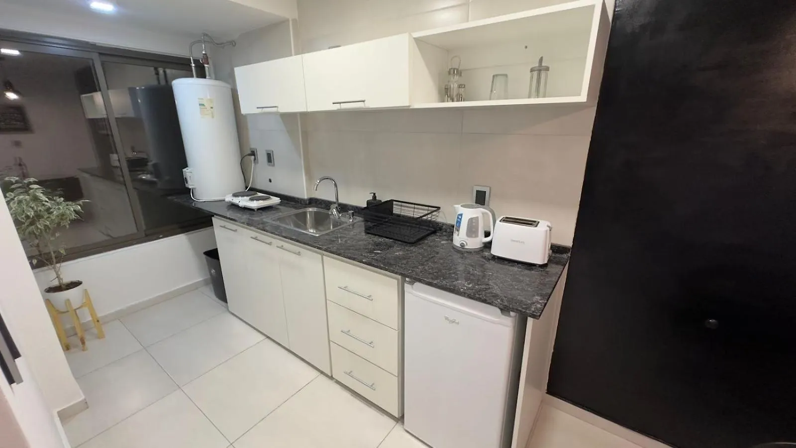 Comodo Departamento Centro 门多萨 公寓